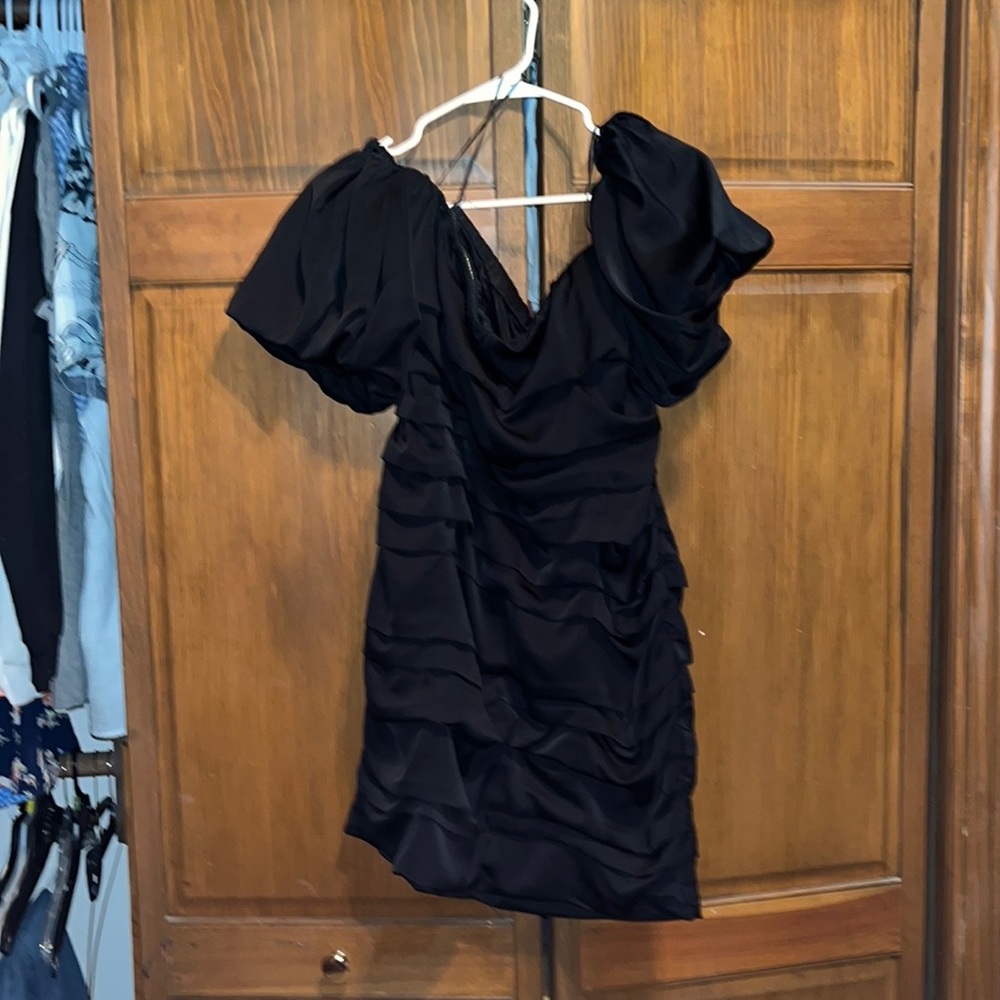 Size Large Black Formal Dress